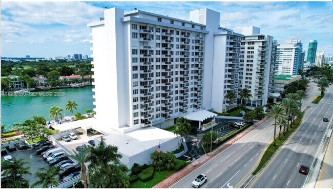 Building Photo - 5700 Collins Ave