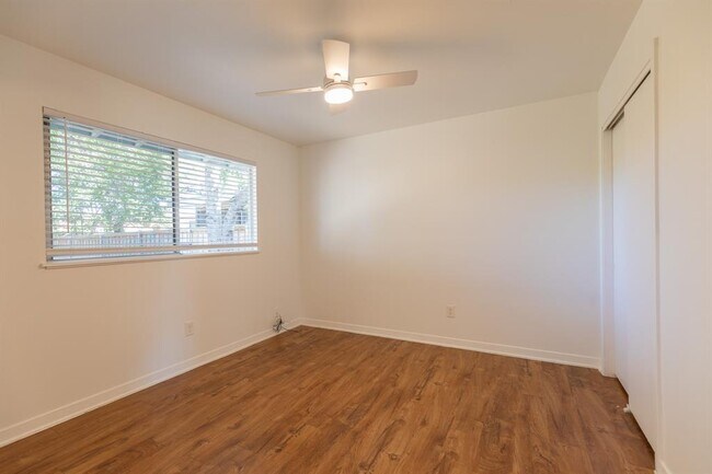 Building Photo - 3410 West Ave