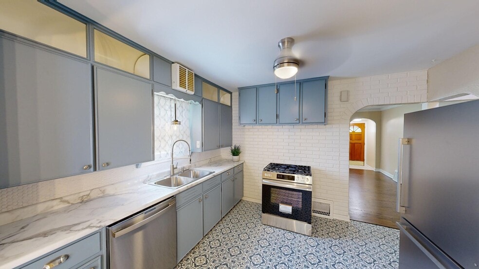 KITCHEN - 7717 29th Ave