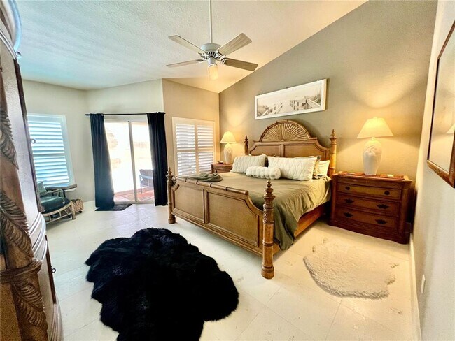 Building Photo - 4061 King Tarpon Dr