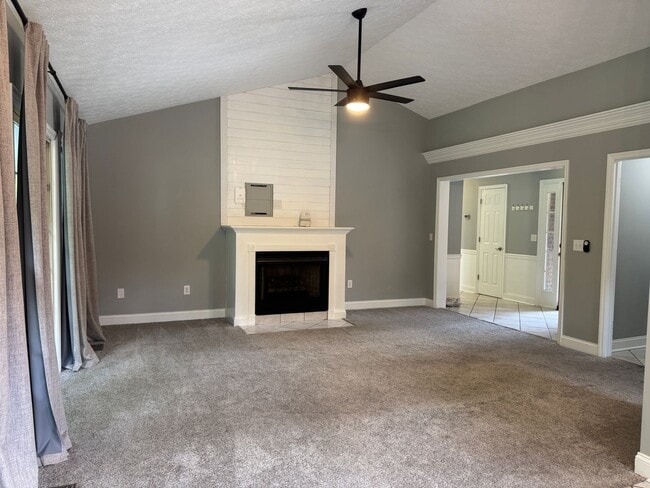 Building Photo - 105 Owls Nest Ct