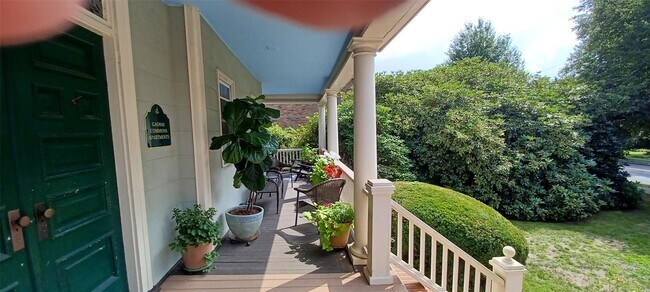 Building Photo - 117 Fire Island Ave
