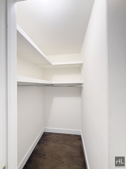 Building Photo - Sun filled Studio on a high floor - WEST E...