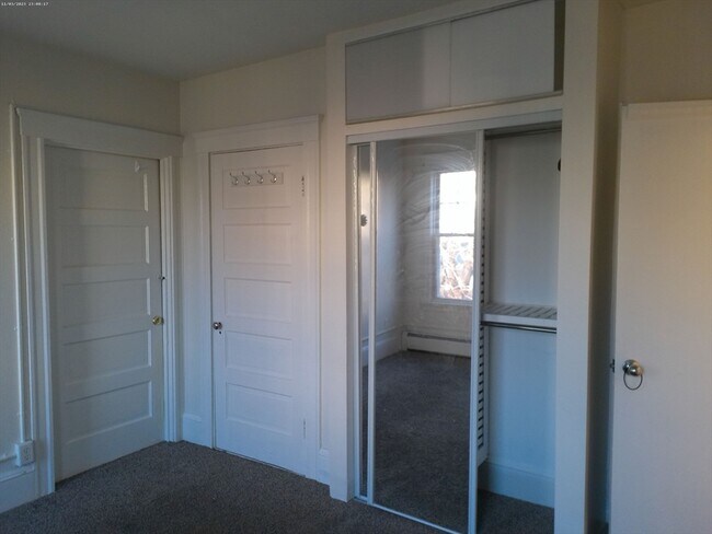 Building Photo - 65-67 4th Ave