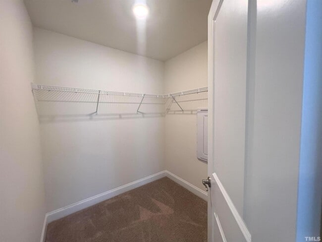 Building Photo - 2007 Nandina Trl