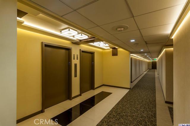 Building Photo - 343 Pioneer Dr