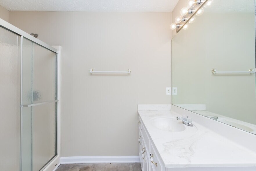 Building Photo - 4818 Baker Plantation Dr