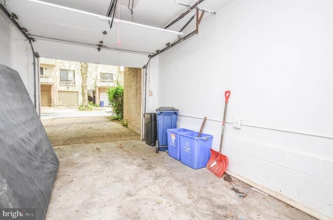 Building Photo - 18604 Pier Point Pl