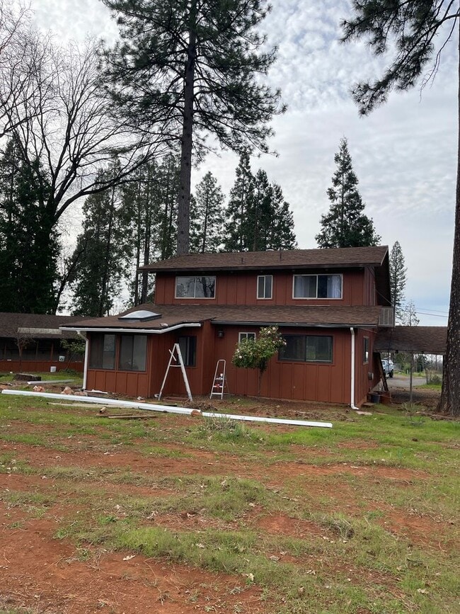 Building Photo - Magalia- 3 bedroom 2 bathroom, 2 story, detached garage, extra lot available