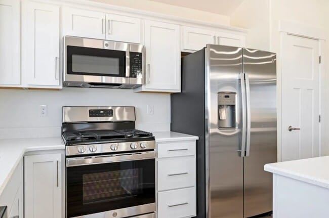 Building Photo - Brand New Construction - 3 bedroom- 2 bath...