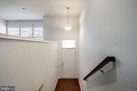 Building Photo - 33 Addison Ln