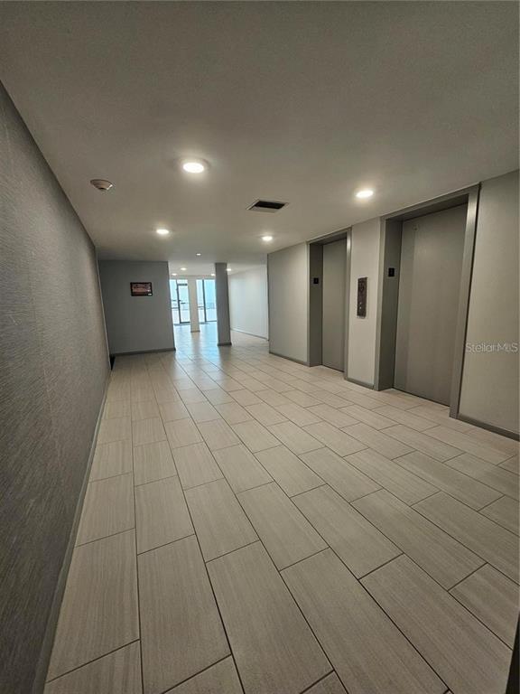 Building Photo - 7100 Sunshine Skyway Ln S