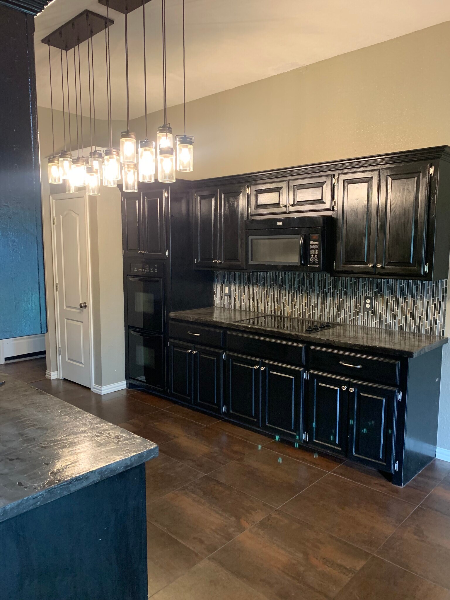Building Photo - 4517 Newport Dr