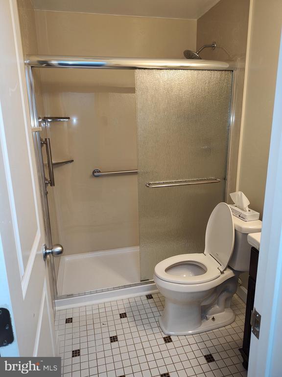 Building Photo - 8566 Dyott Ct