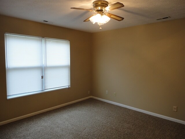 Building Photo - 6526 Sparrowood Dr