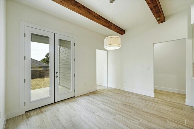 Building Photo - 14 Rhapsody Ln