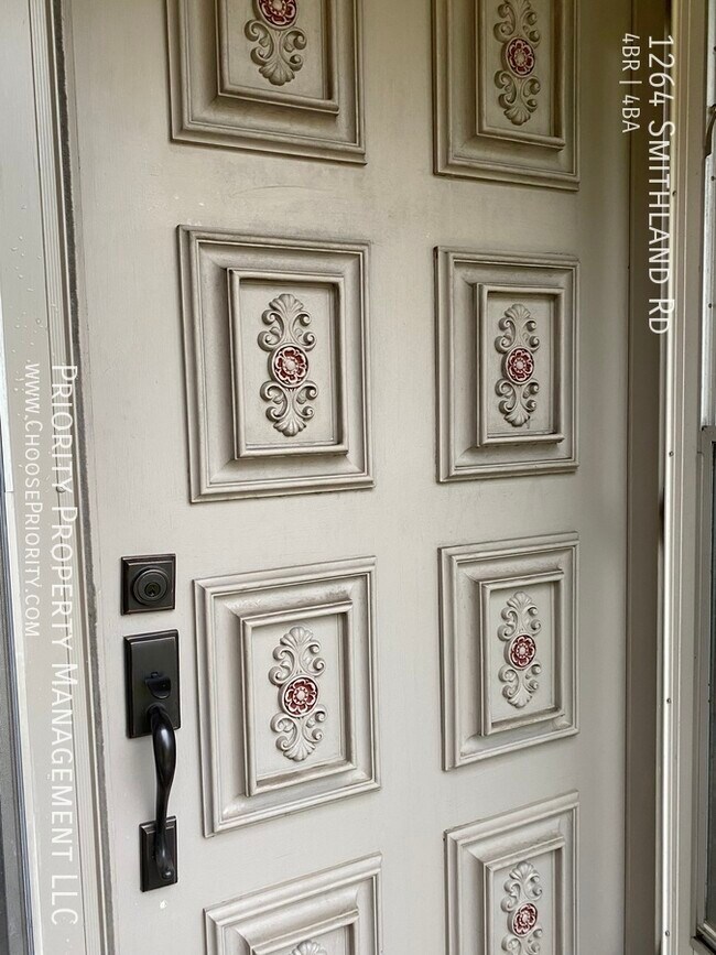 Building Photo - Peaceful Estate - 4 Bedroom 3.5 Bath