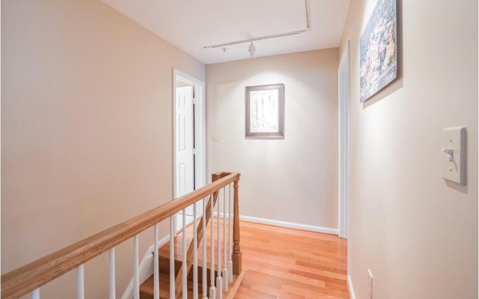 Building Photo - 2407 20th St NW