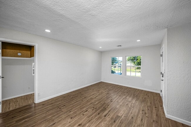 Building Photo - Remodeled Kitchen