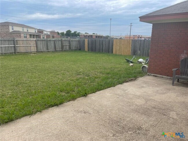 Building Photo - 2712 Vernice Loop