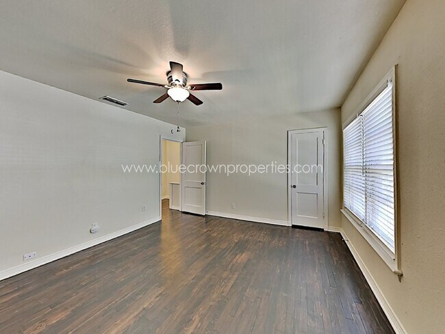 Building Photo - 6491 Bordeaux Ave
