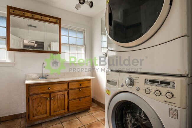 Building Photo - CALL US TODAY AT (505) 808-6467 TO SCHEDULE A CONVENIENT SHOWING