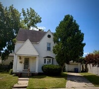 Building Photo - 2 Charlevoix Ct