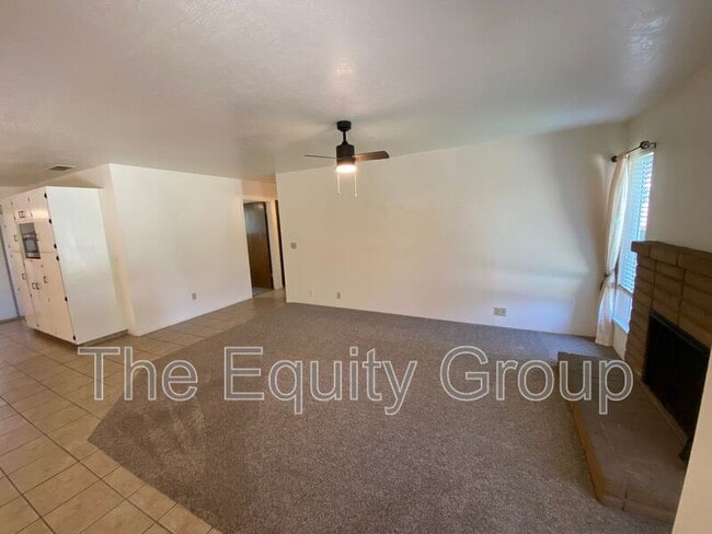 Building Photo - 1927 S Julieann Ct