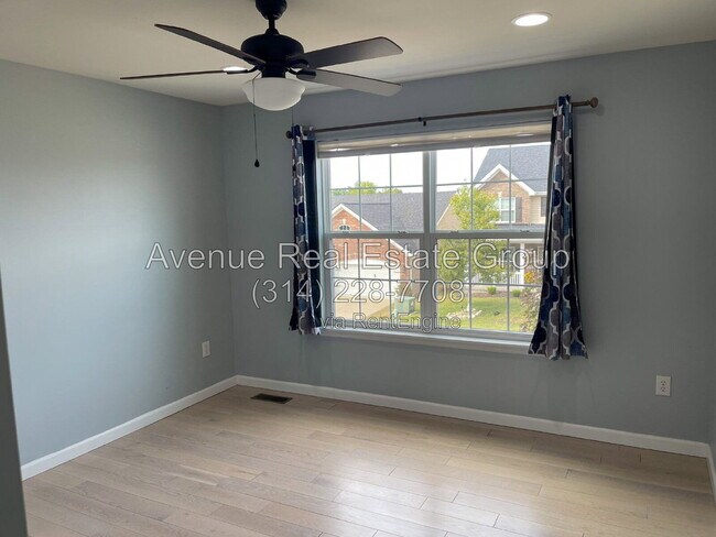 Building Photo - 948 Meramec Grove Dr