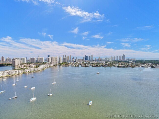 Building Photo - 17301 Biscayne Blvd