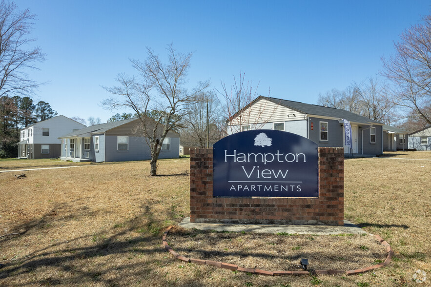 Primary Photo - Hampton View Apartment