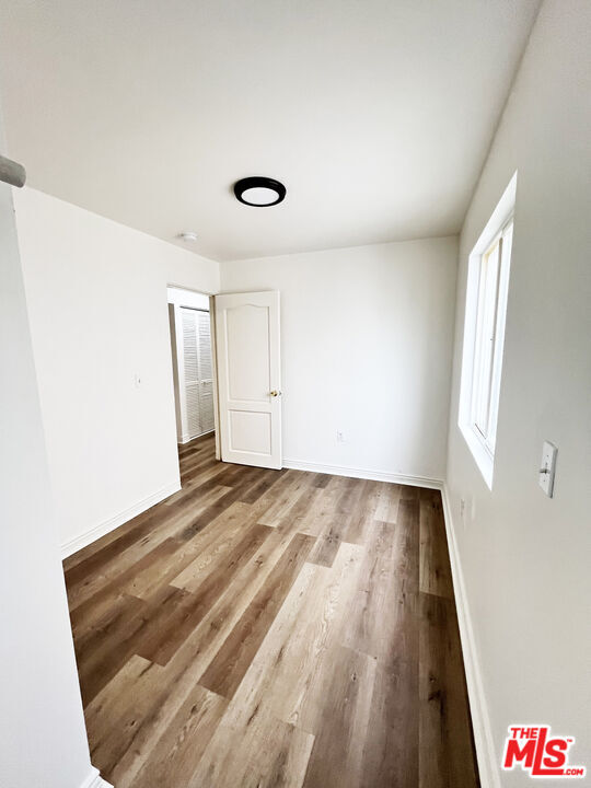 Building Photo - 2637 S Manhattan Pl