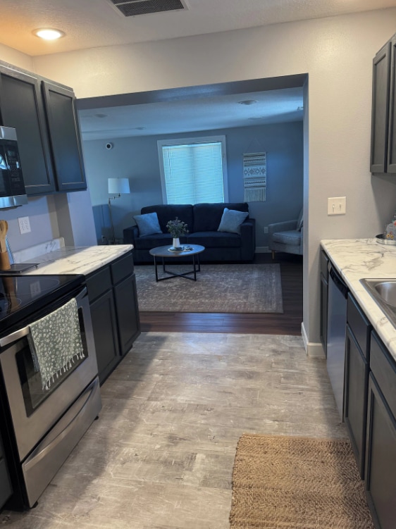 Building Photo - 1543 Little Norway Ave SE