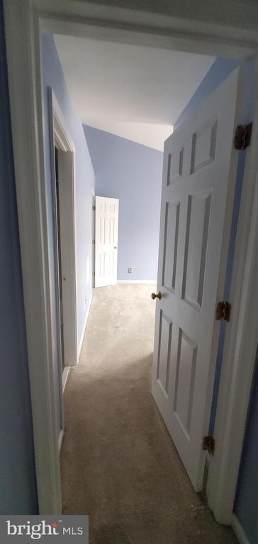 Building Photo - 8202 Catbird Cir