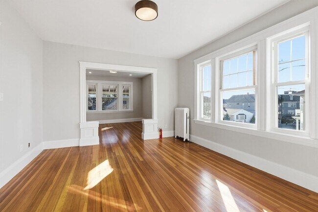 Building Photo - 113 Minot St