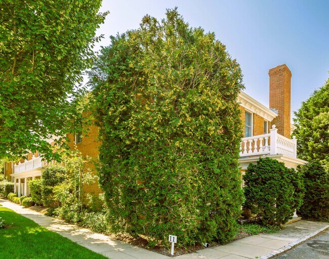 Building Photo - 97 Coopers Farm Rd