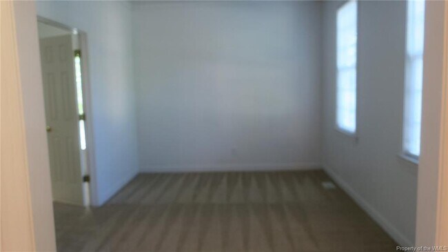 Building Photo - 128 Great Glen