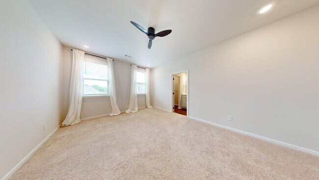 Building Photo - 632 Shropshire Dr