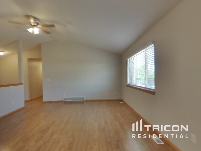 Building Photo - 1511 Stonewood Ct