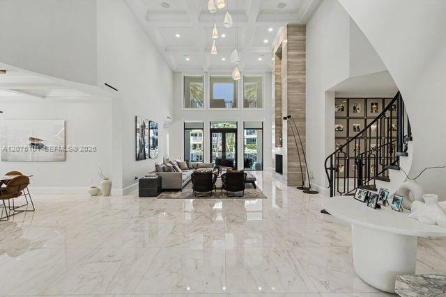 Building Photo - 2627 Castilla Isle