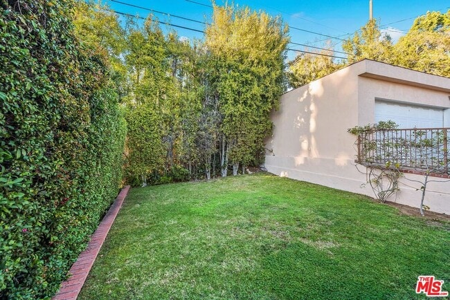 Building Photo - 10497 Kinnard Ave