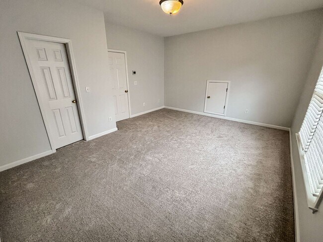 Building Photo - Gorgeous Home in Mableton