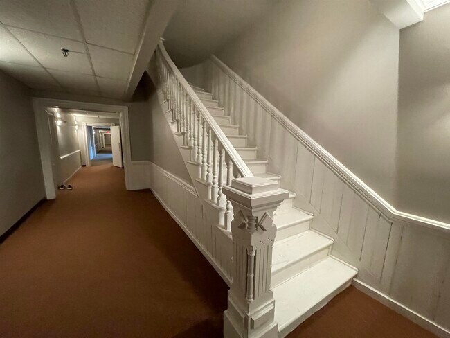 Building Photo - 30 Hanover St