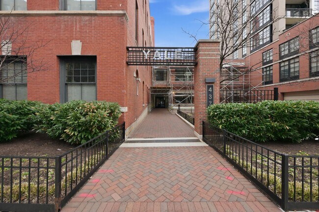 Building Photo - 437 New York Ave NW