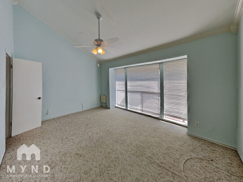 Building Photo - 4557 N O'Connor Rd