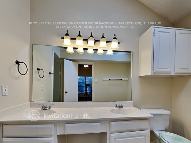 Building Photo - 2559 Sunscape Ln