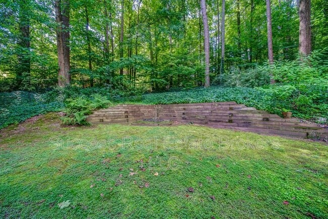 Building Photo - 4734 N Springs Rd NW