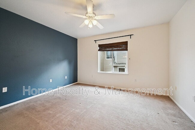 Building Photo - 12923 Grant Cir E