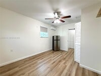 Building Photo - 2625 SW 67th Ave