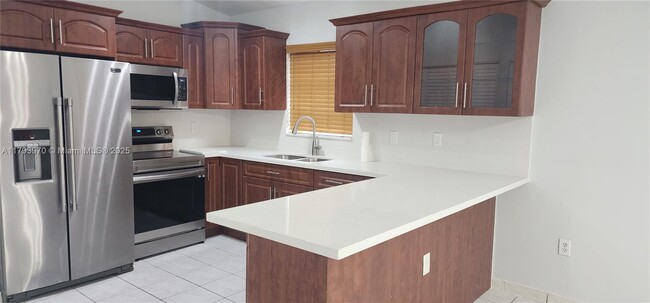 Building Photo - 2574 W 71st Pl